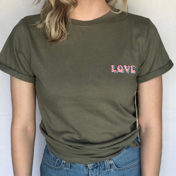 All You Need is Love NWT Distressed Graphic‎ Tee - Picture 2 of 4